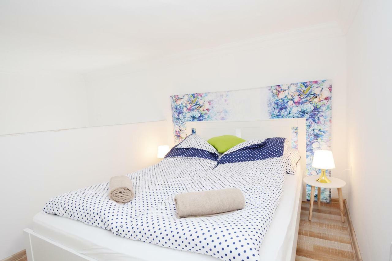 Lillybeth City Center Apartments ブダペスト エクステリア 写真