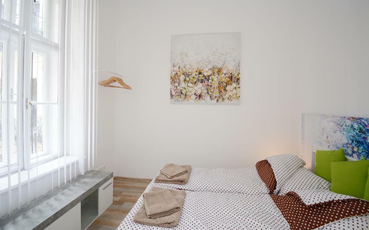 Lillybeth City Center Apartments ブダペスト エクステリア 写真